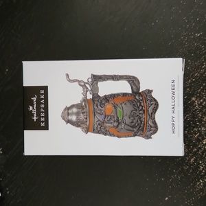 2022 Hallmark Keepsake Ornament  Beer Stein Hoppy Halloween witch cauldron